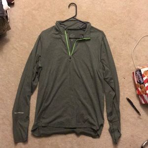 Nike DriFit Quarter Zip - Men’s Medium